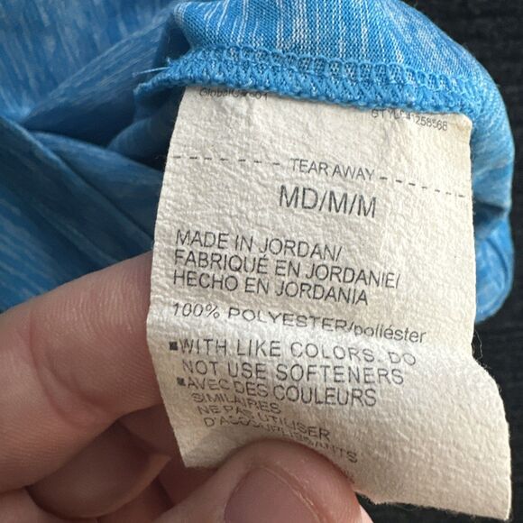 UnderArmour Woman’s V-neck shirt Blue/white Size Medium - Picture 6 of 6